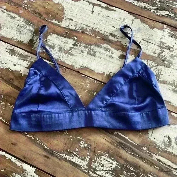 Nasty Gal silky, bralette size 4 - Picture 1 of 5